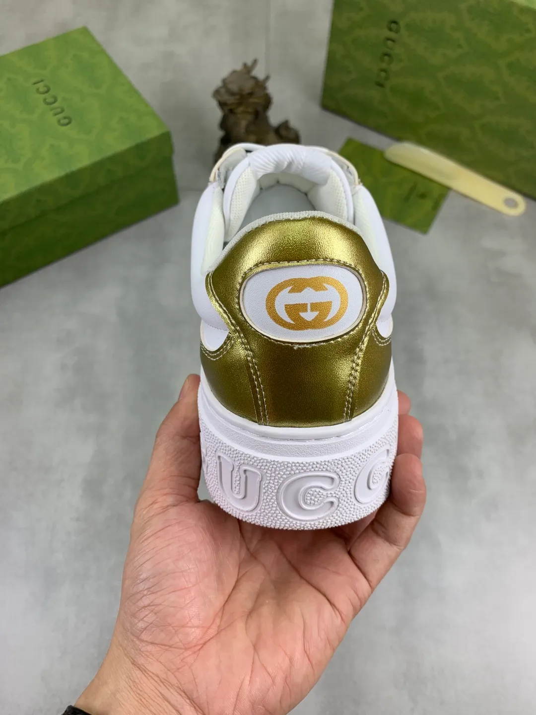 Men's shoes 💰P400💰【New model】 🆘 The latest model from Gucci official website 🎁 Classic casual and fashionable men's shoes 👟 Hot model 💥 Simple and elegant style, exclusive for trendy men. Unique latest brand elements from the official website 👑 Original Gucci decoration, fashionable and generous, made of original soft calfskin fabric ➕ Comfortable soft pigskin lining ✅Wear-resistant rubber outsole specified on the official website_Full elasticity, classic model taken in real life🎬Color: 5️⃣colors available😍Number: 38-44 (45 46 customized)